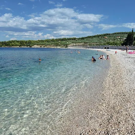 Beautiful In With Sauna Apartament Supetar