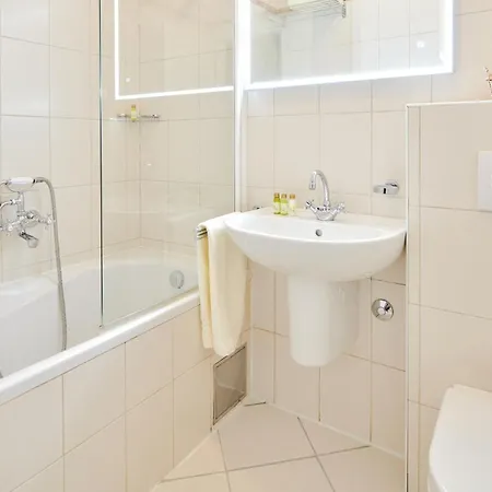Apartament Beautiful In With Sauna