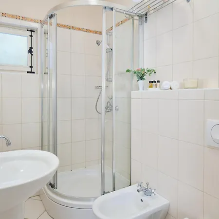 Beautiful In With Sauna Apartament Supetar